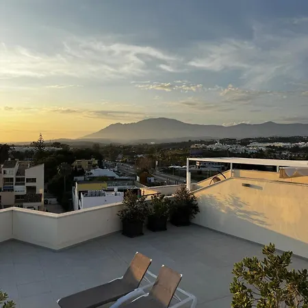 Luxury On The & Infinity Pool, Marbella Appartamento