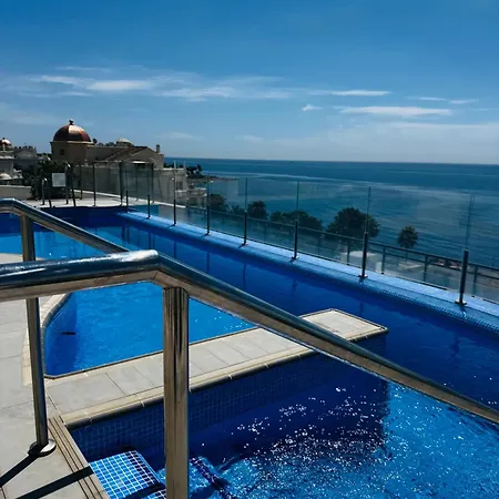 Luxury On The & Infinity Pool, Marbella Apartment