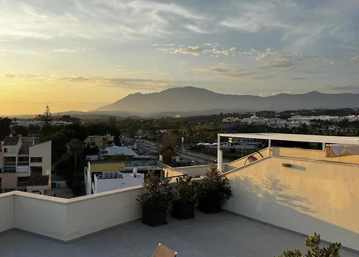Luxury On The & Infinity Pool, Marbella Appartamento
