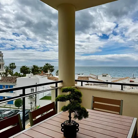 公寓 Luxury On The & Infinity Pool, Marbella 埃斯特波纳