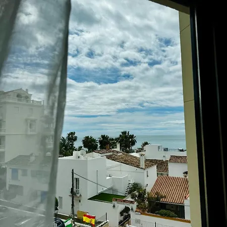 公寓 Luxury On The & Infinity Pool, Marbella 埃斯特波纳