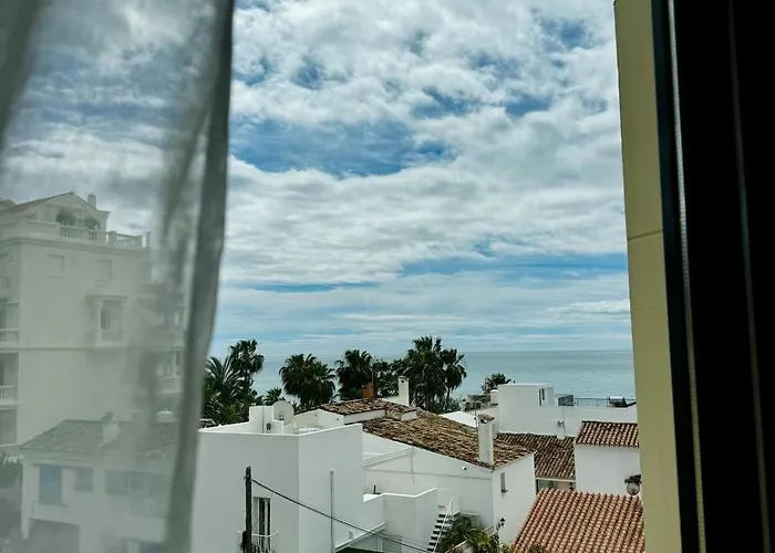 Apartment Luxury On The & Infinity Pool, Marbella Estepona