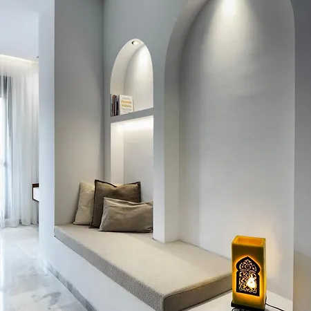 Luxury On The & Infinity Pool, Marbella Appartement *