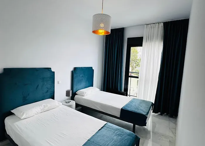 Luxury On The & Infinity Pool, Marbella